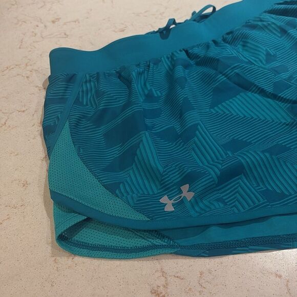 Under Armour athletic shorts SZ large - Picture 2 of 9